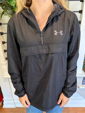 Under Armour HeatGear Black Hooded Half Zip Windbreaker Jacket Small